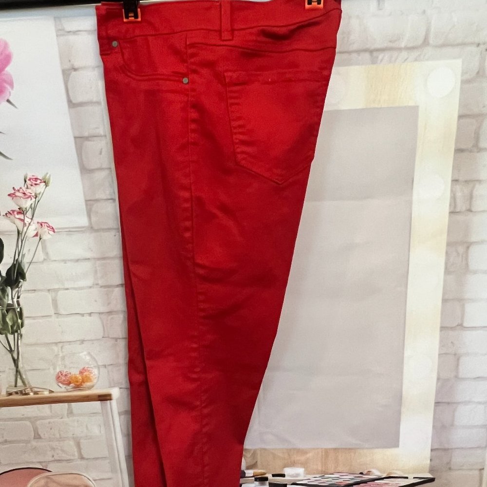 Red Jeans - Picture 3 of 3